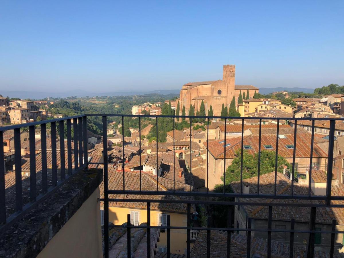 Apartamento La Terrazza Sul Duomo Siena Exterior foto