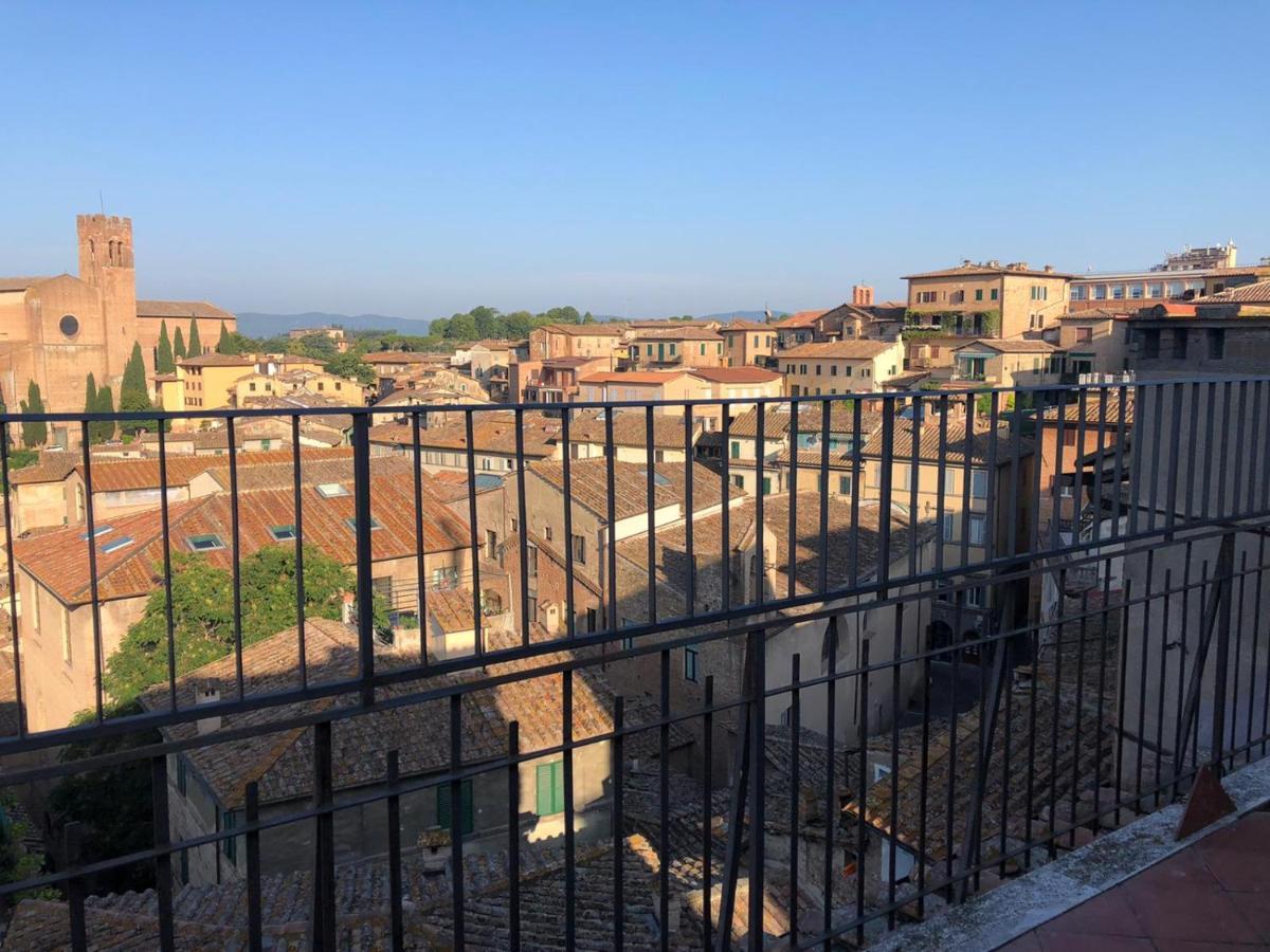 Apartamento La Terrazza Sul Duomo Siena Exterior foto